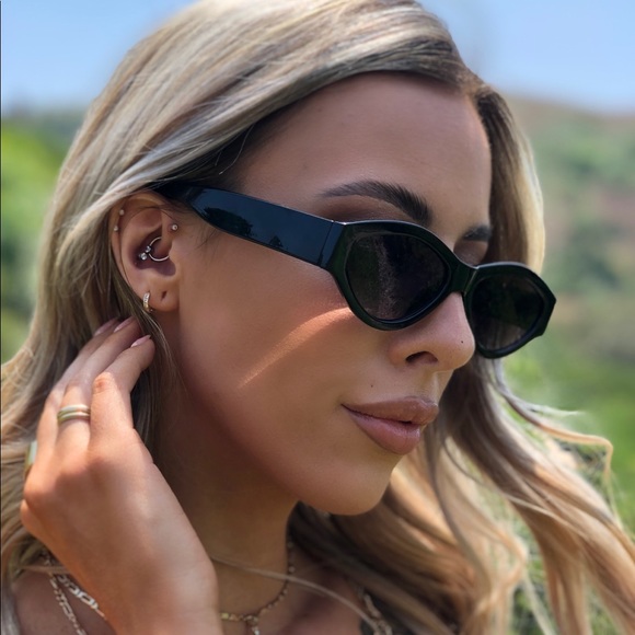 Small frame glasses, Red or Brown - Picture 2 of 3